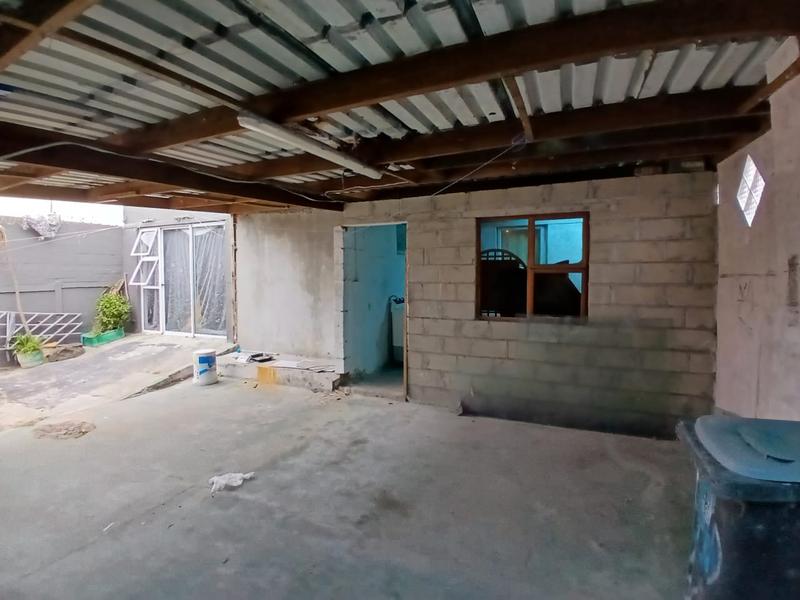 4 Bedroom Property for Sale in Lentegeur Western Cape